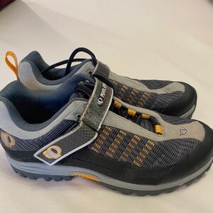 Women's Pearl Izumi X-Alp Low Cycling shoes size 40